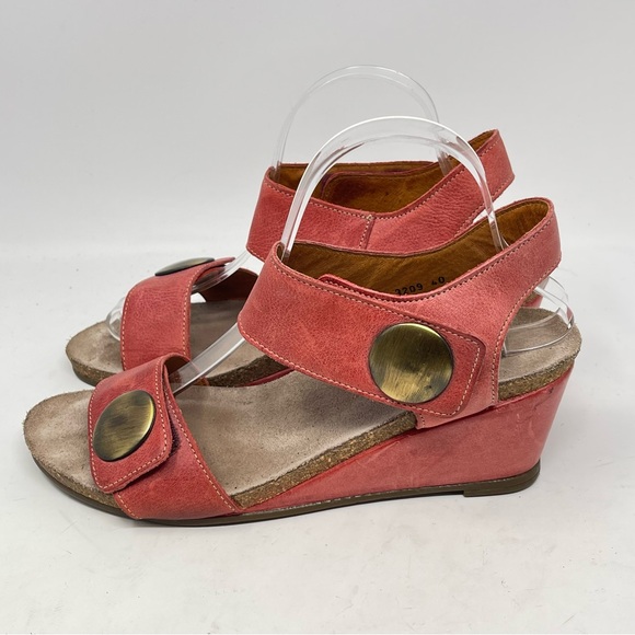 Taos Carousel 3 Wedge Sandals Womens 9 - 9.5 EU 40 Red Leather Ankle Strap - Picture 2 of 16